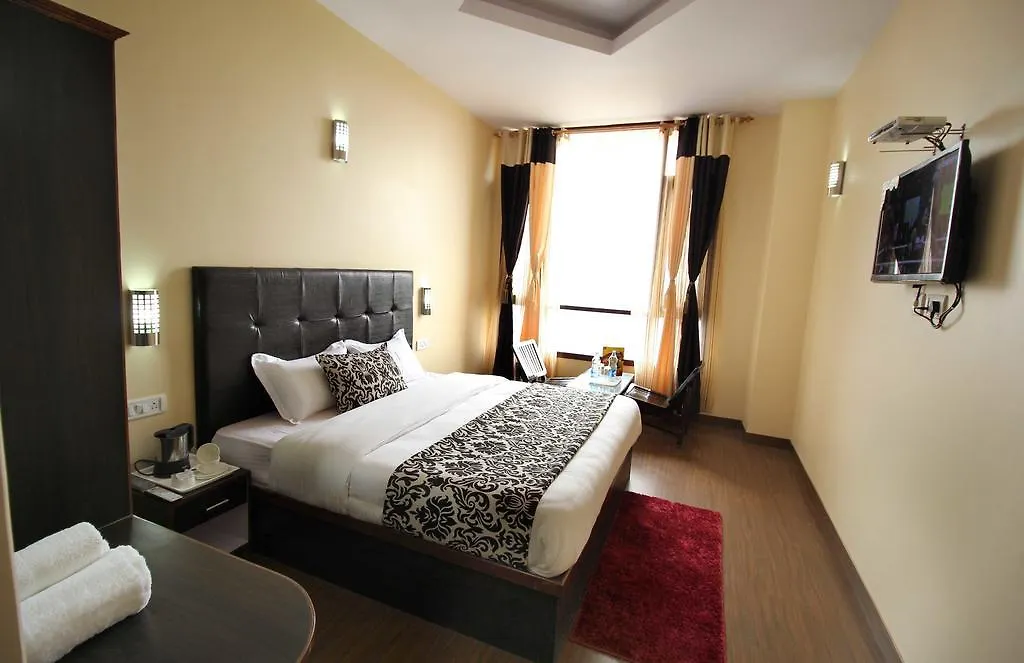 The Grand Welcome Hotel Shimla 3*,